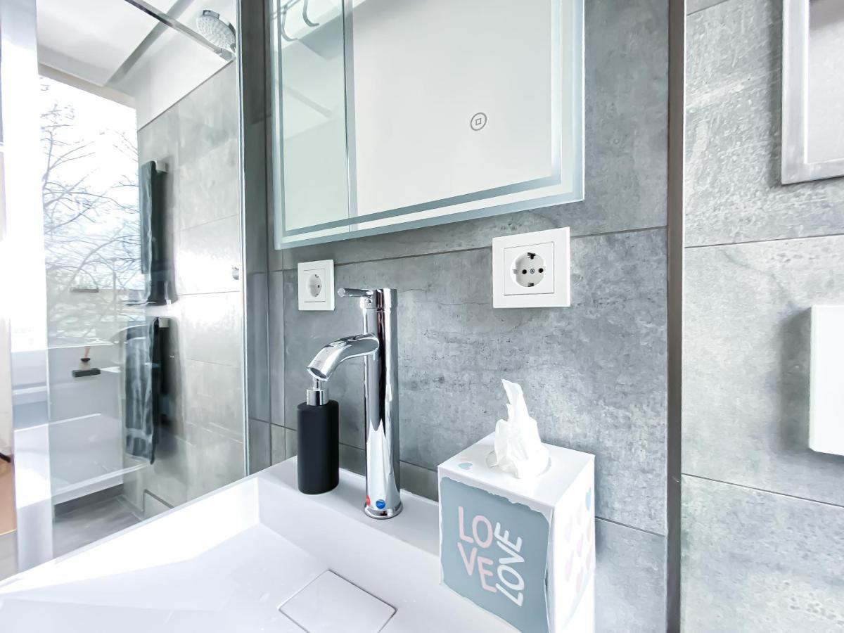 Modernes, Mediales Apartment, Naehe Der Neuen Leipziger Messe, Bis Vier Personen Exterior photo